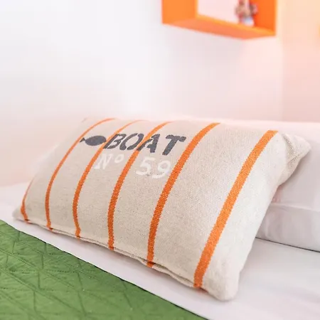 Colors House On The By Pleiades 아파트 칼람브로네