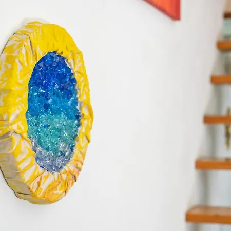 아파트 Colors House On The By Pleiades 칼람브로네